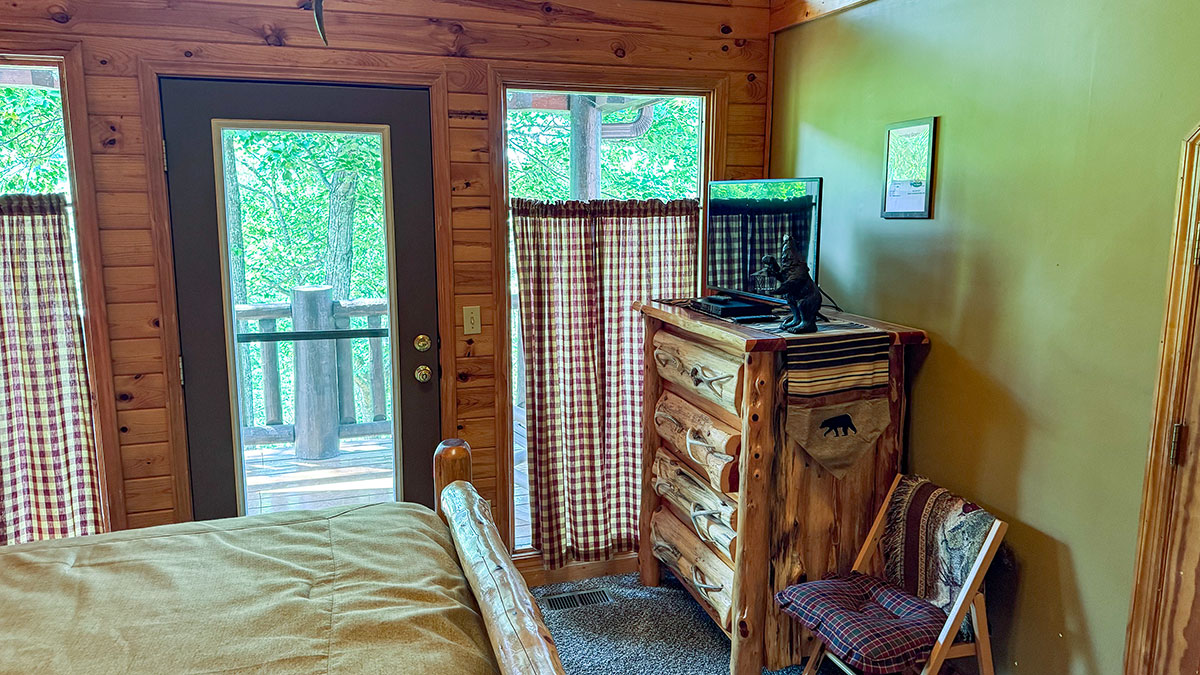 Amazing Grace Cabin image 15