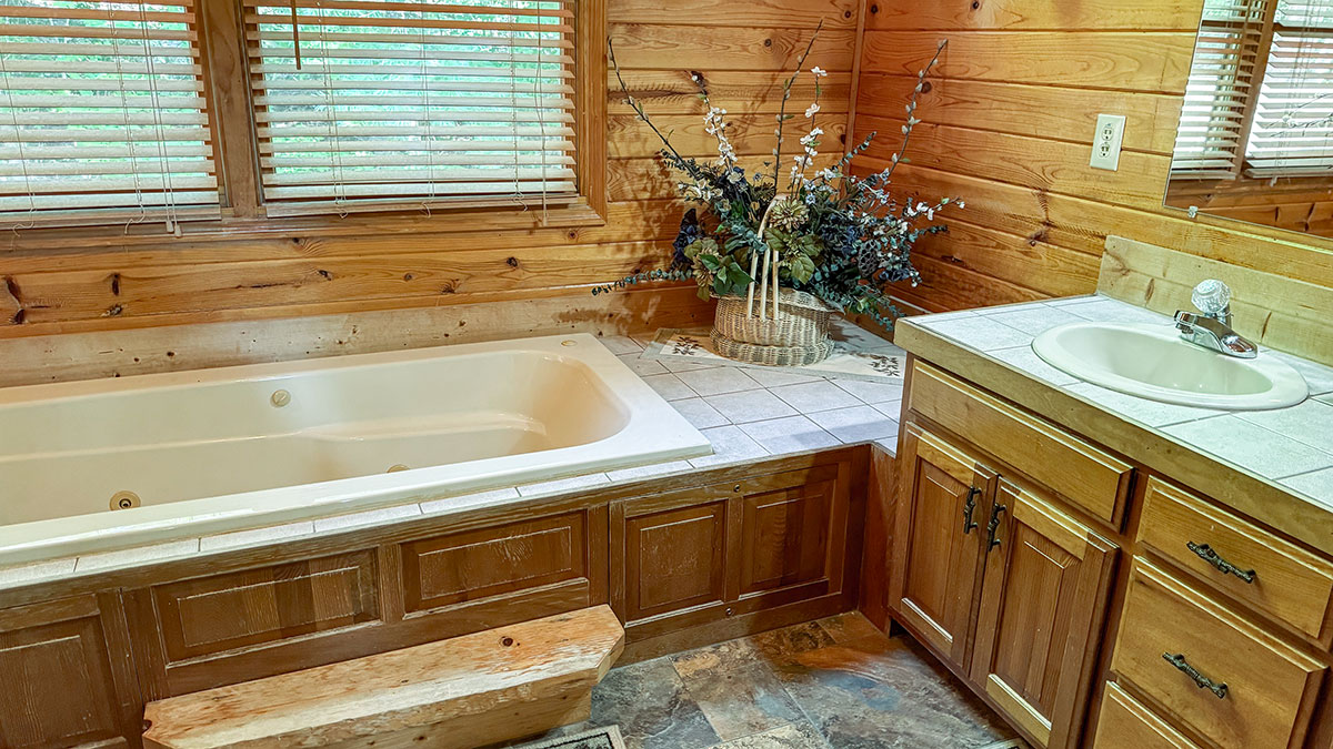 Amazing Grace Cabin image 16