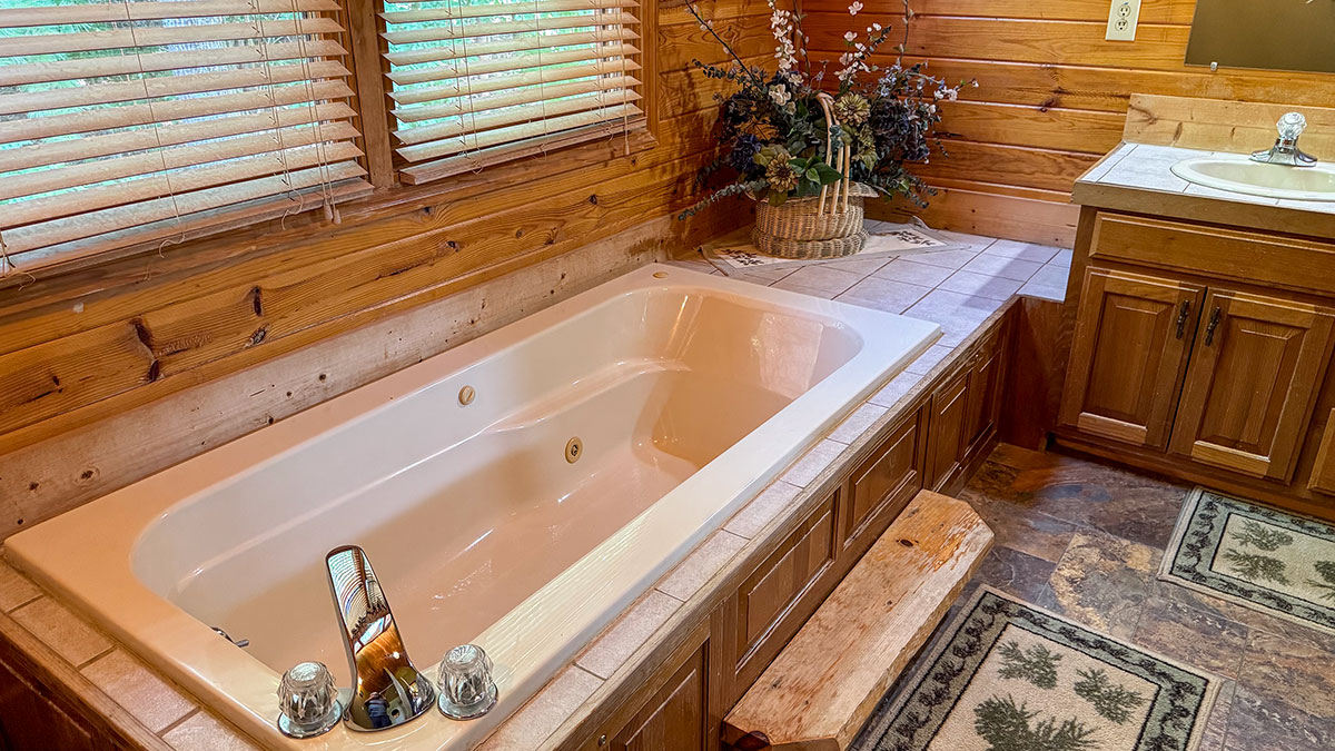 Amazing Grace Cabin image 17
