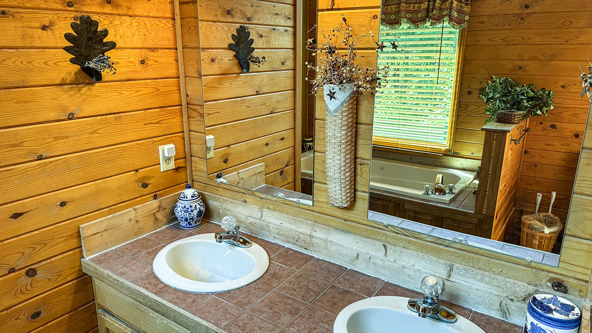 Amazing Grace Cabin image 26