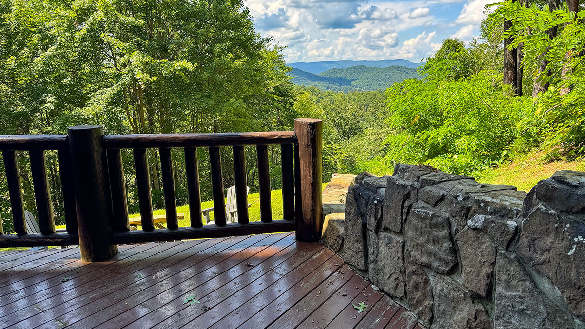 Amazing Grace Cabin image 35