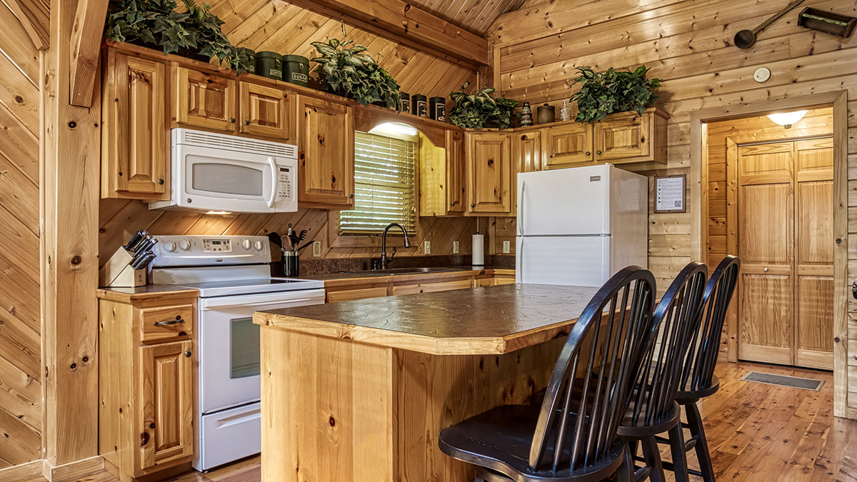 Cabin Fever Cabin image 08