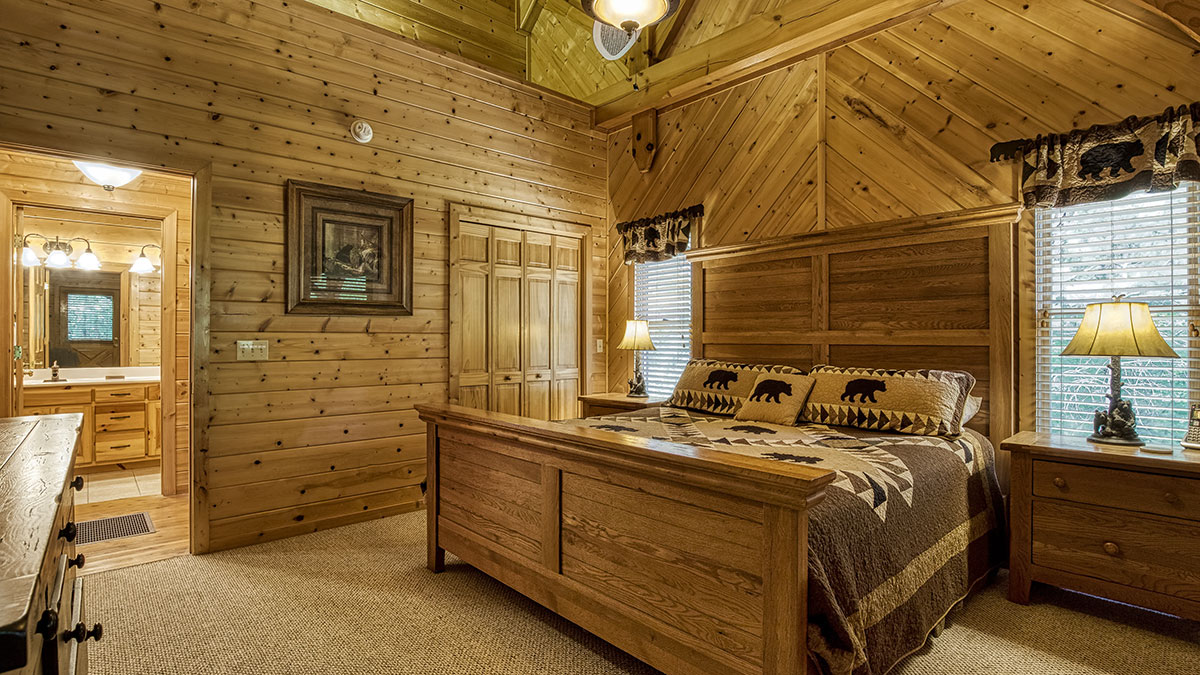 Cabin Fever Cabin image 16