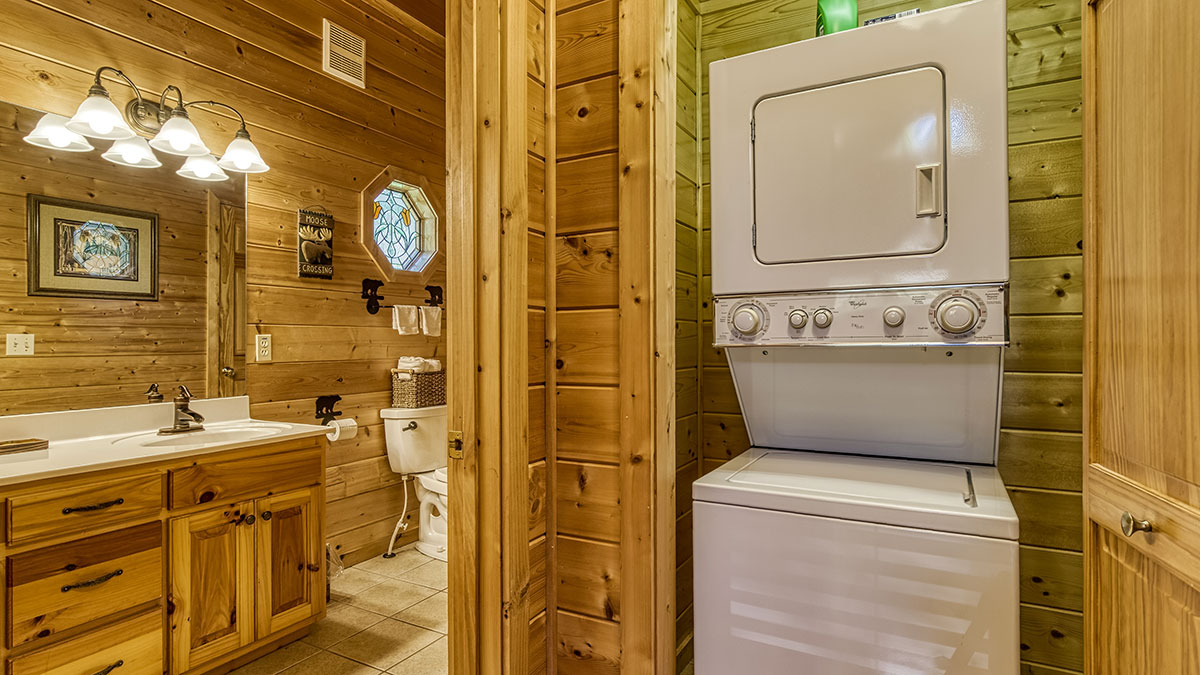 Cabin Fever Cabin image 19