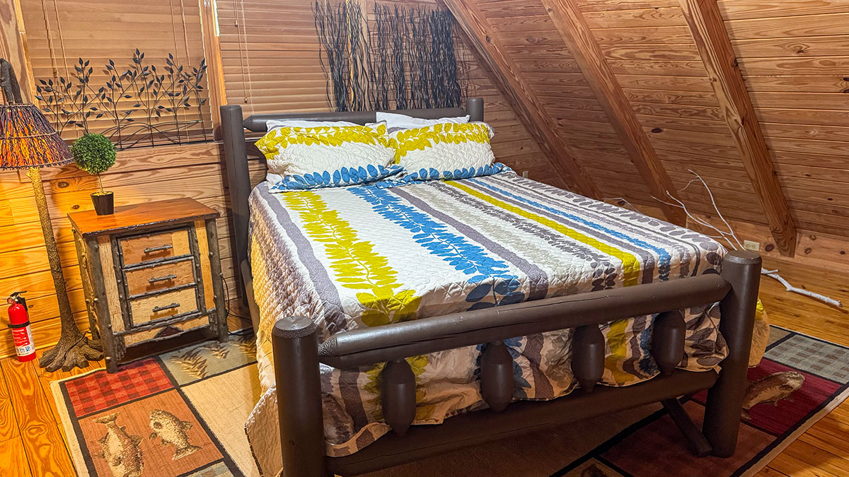 Country Hideaway Cabin image 14