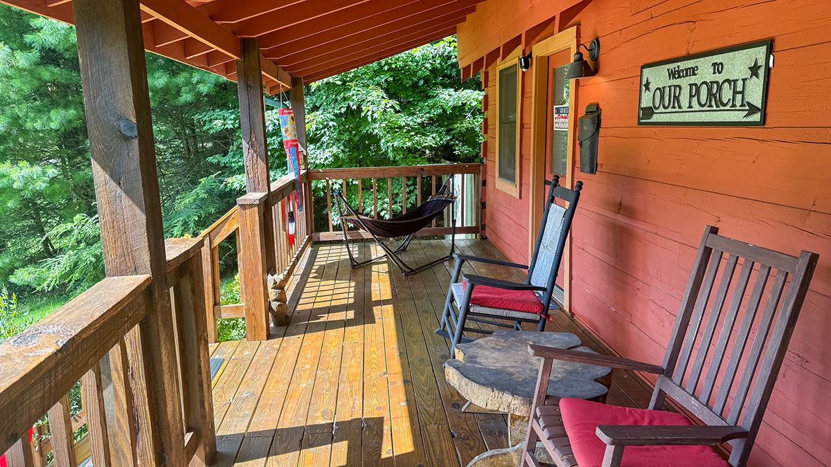 Country Hideaway Cabin image 26