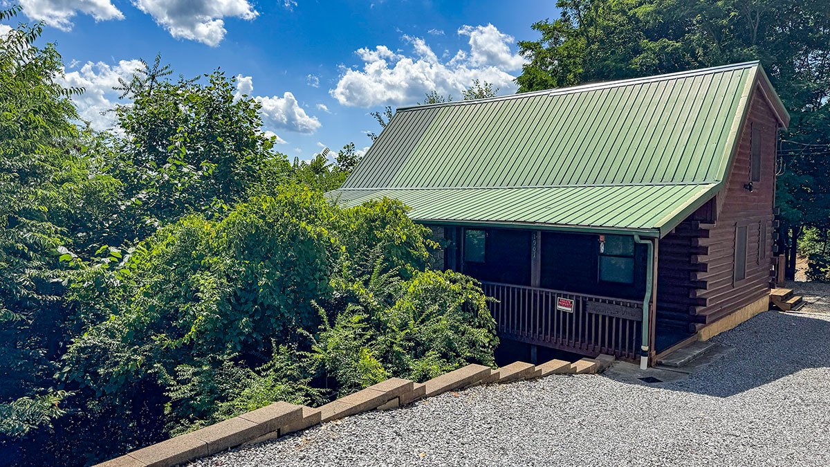 Exterior view of cabin