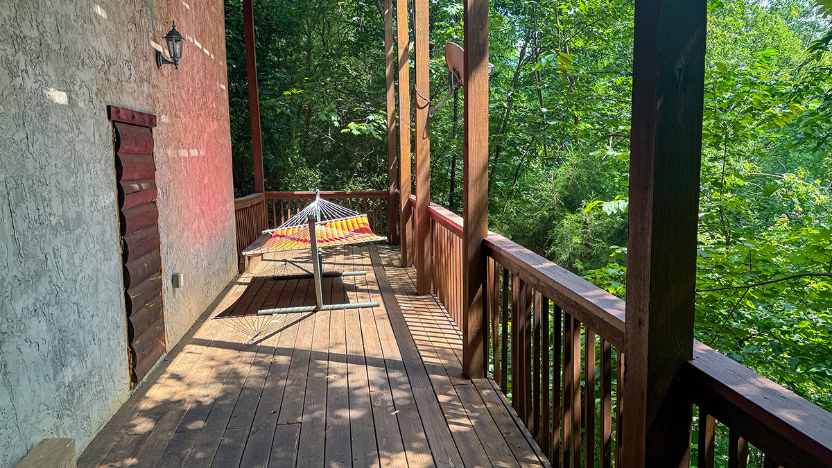 Mountain View Cabin image 24