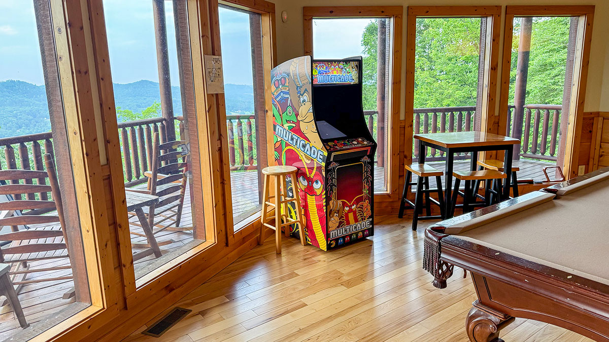 Paradise Found Cabin image 33