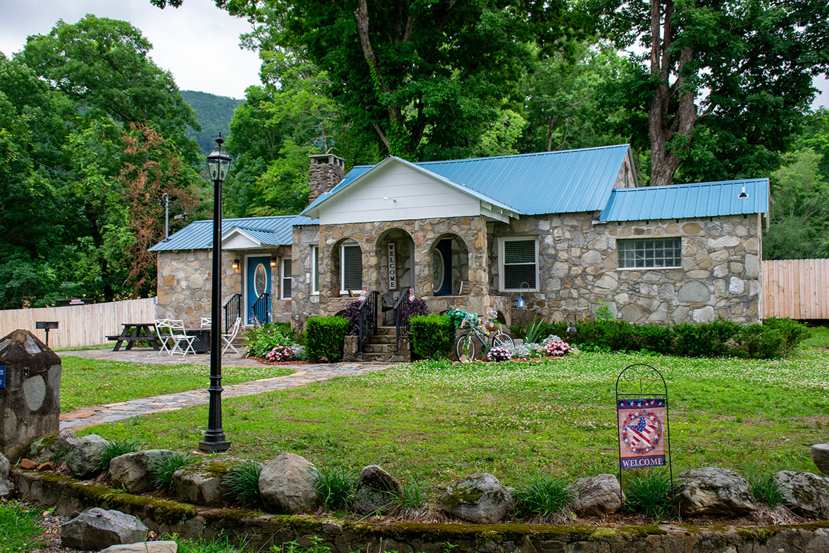 Stone Cottage on the Glen Cabin image 01